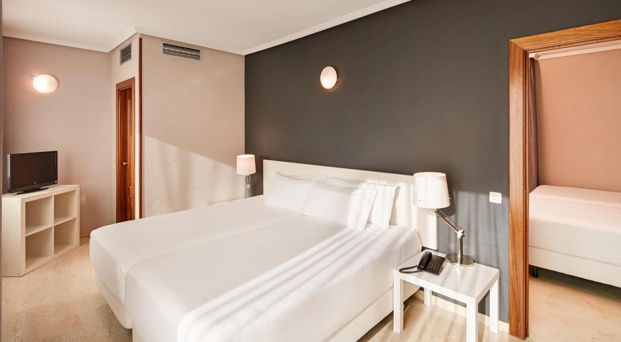 Apartahotel Sercotel Togumar