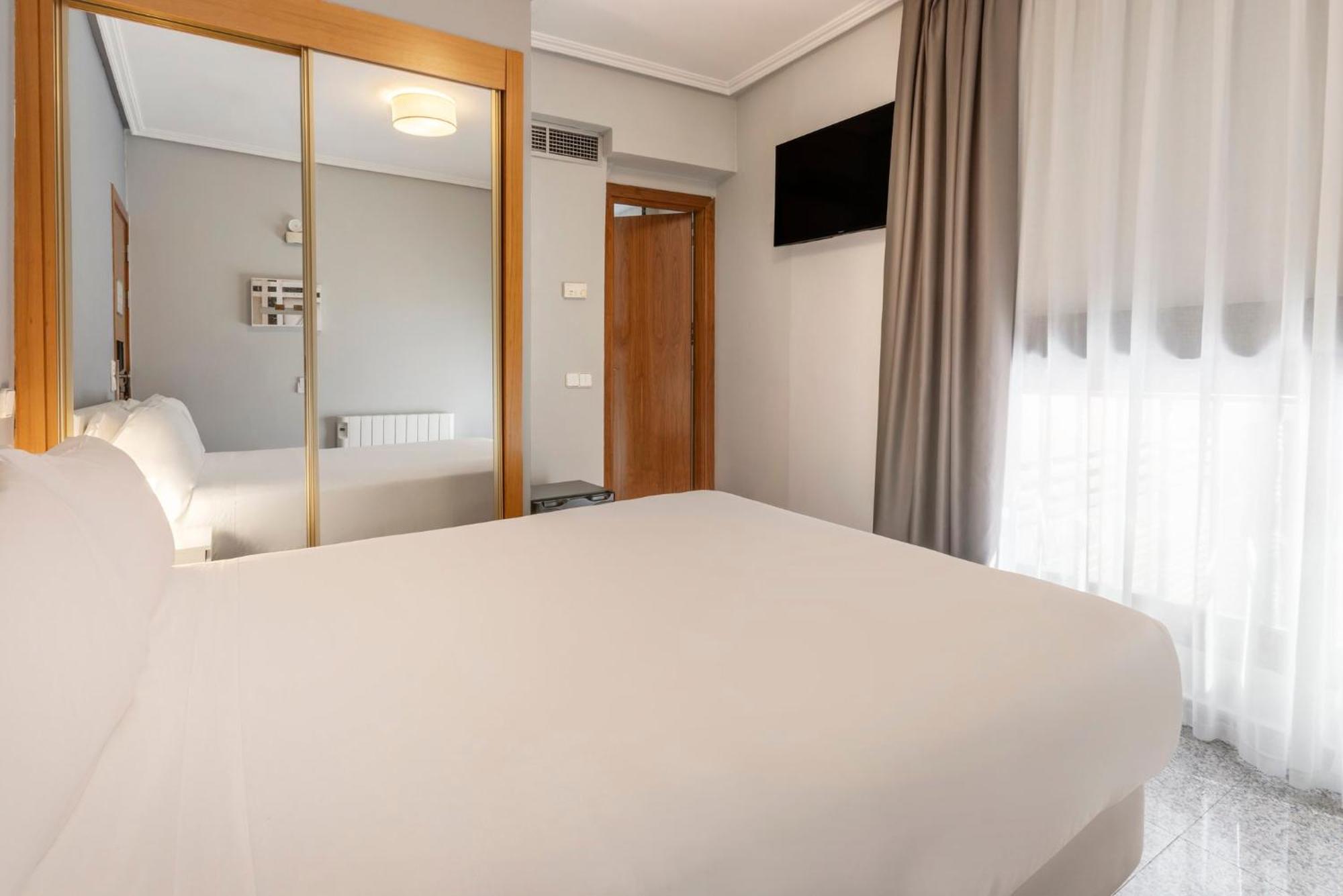 Apartahotel Sercotel Togumar 3*